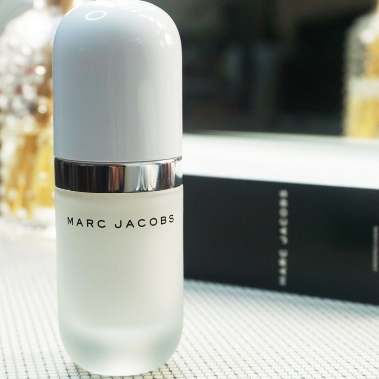 Marc Jacobs Undercover Perfecting Coconut Face Primer